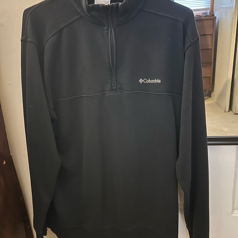 Columbia Black Pullover Fleece
